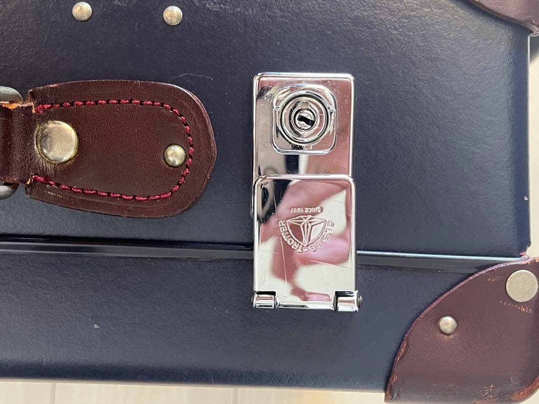 グローブトロッター スモールキャリーオンスーツケース（機内可）