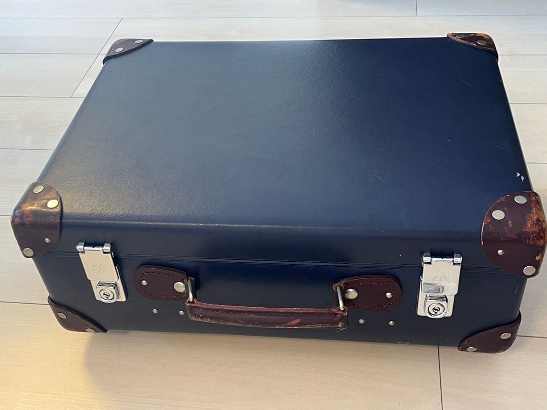 グローブトロッター スモールキャリーオンスーツケース（機内可）