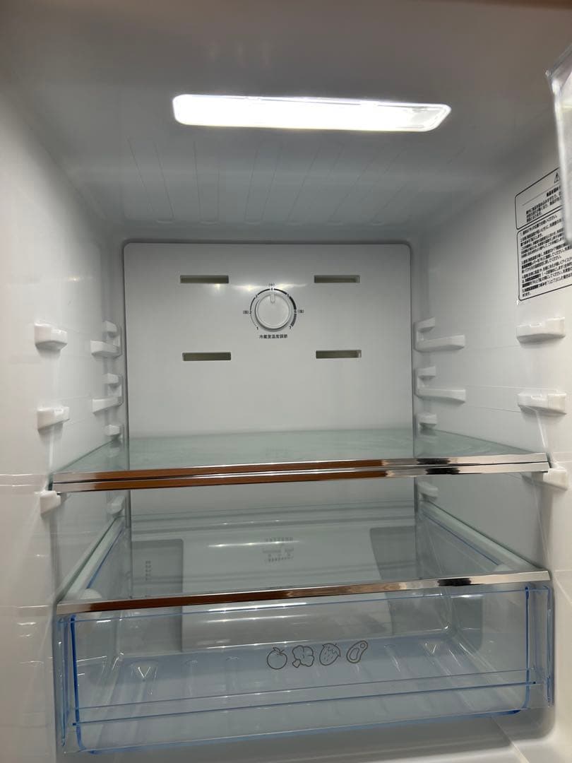 ハイセンス　冷蔵庫　2ドア　右開き　135 L ダークブラウン