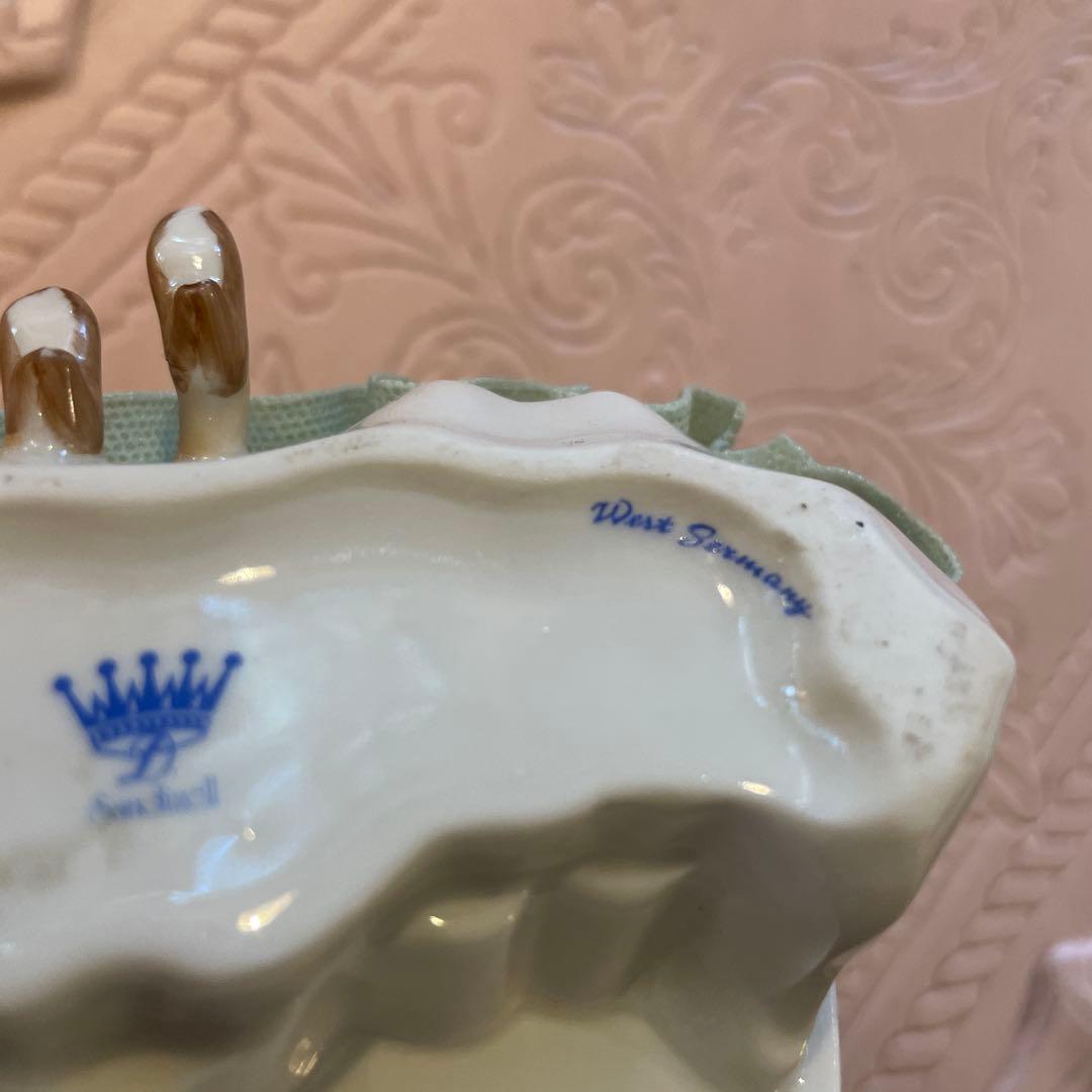 西ドイツの水色フリルドレスの陶器人形SALE‼️