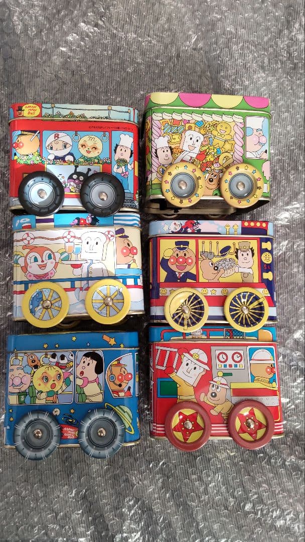 アンパンマン たのしい のりもの 缶