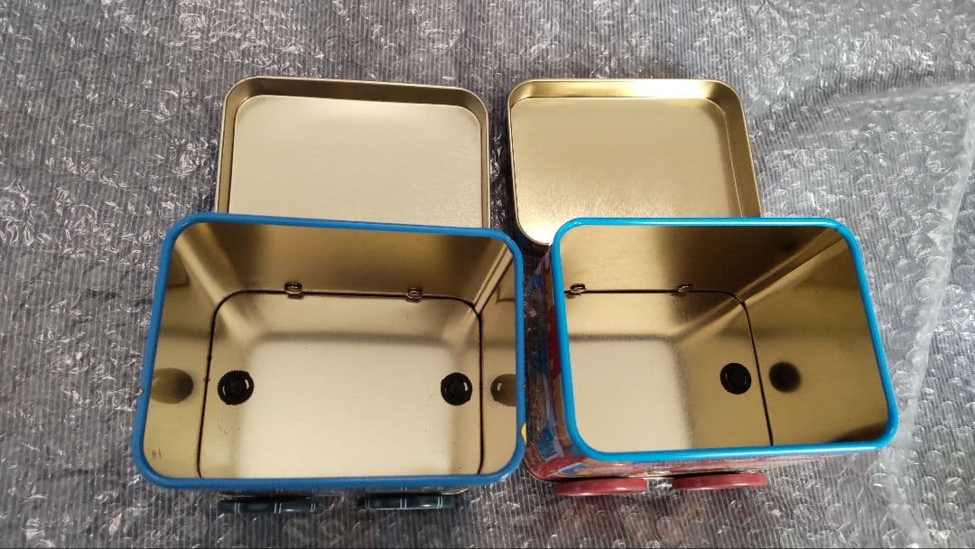 アンパンマン たのしい のりもの 缶