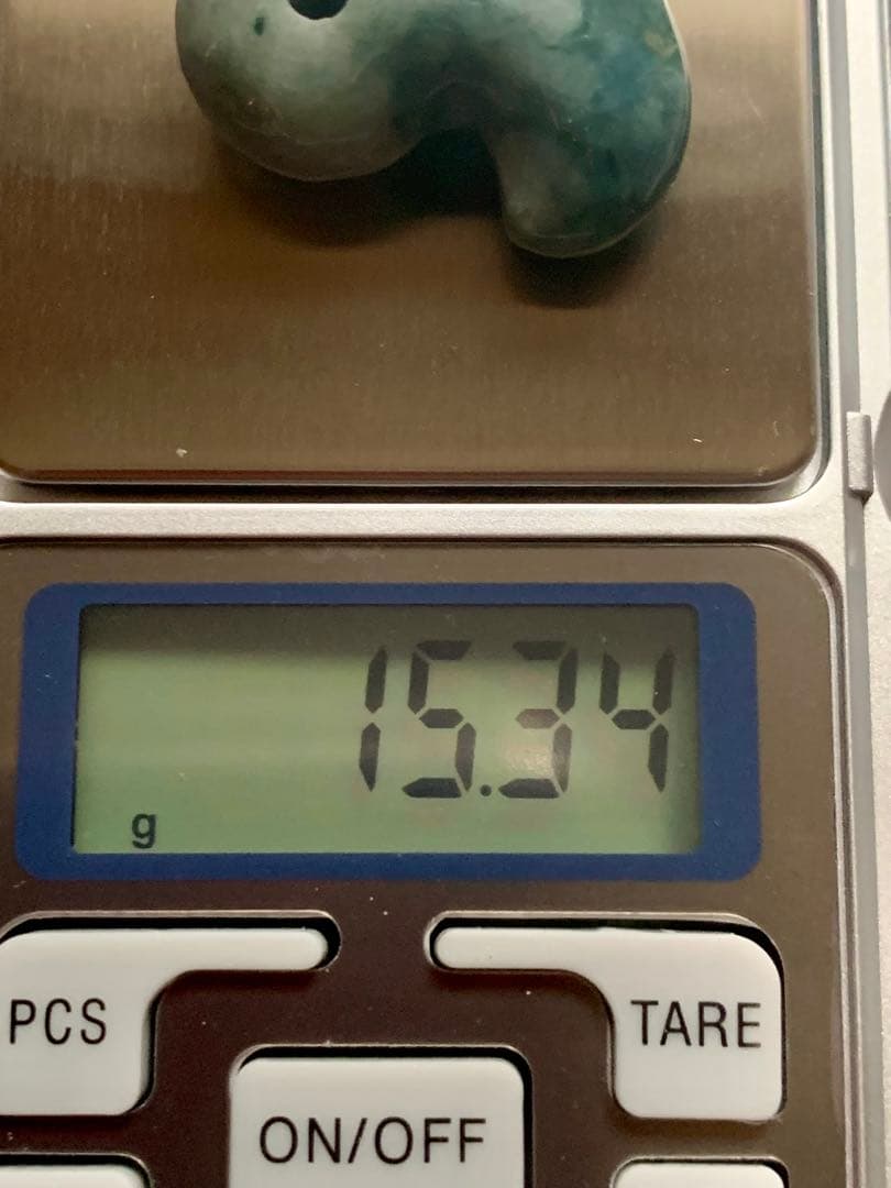 宝石質　入りコン沢翡翠勾玉　糸魚川　翡翠　コン沢　勾玉　根付　出土　原石　御守り