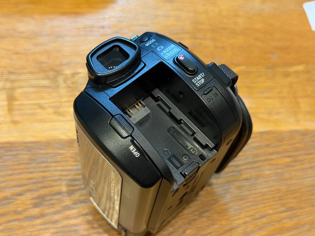 SONY HDR-XR500V ワイコン、マイク、リモコン三脚など付属