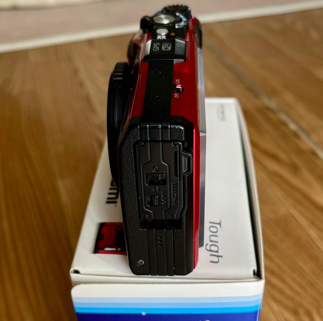 OLYMPUS tough TG-6 レッド　マクロ照明付き