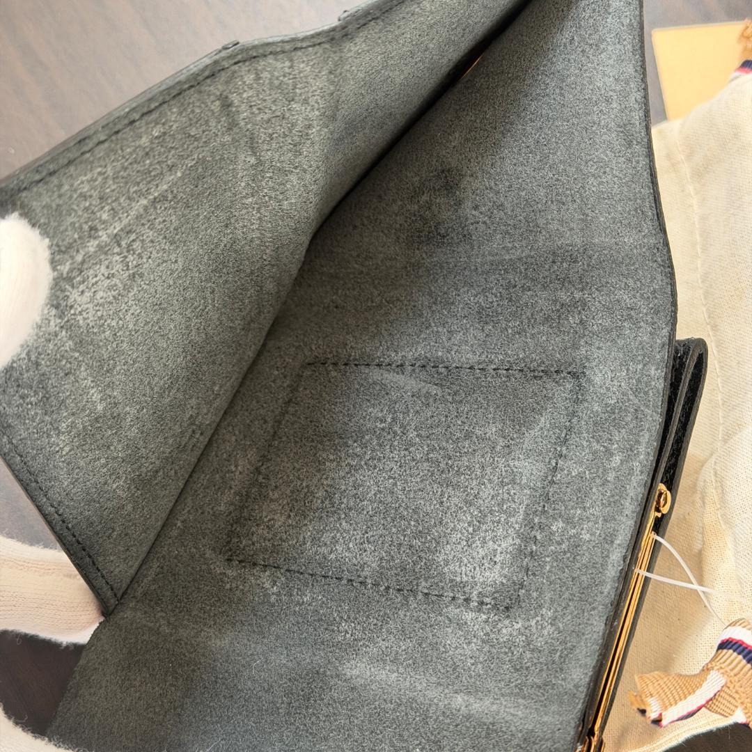 【新品未使用】イルビゾンテ 二つ折り がま口 財布 黒 ブラック