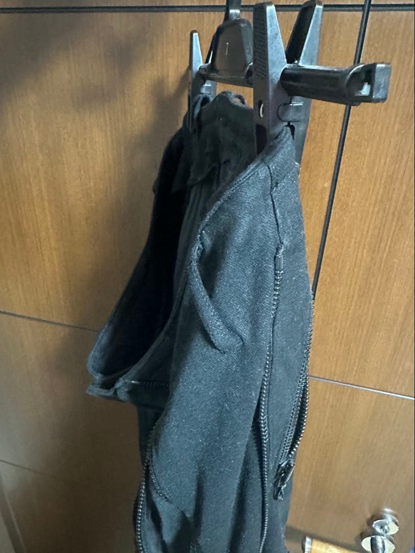 JULIUS（ユリウス）　ブラックパンツ