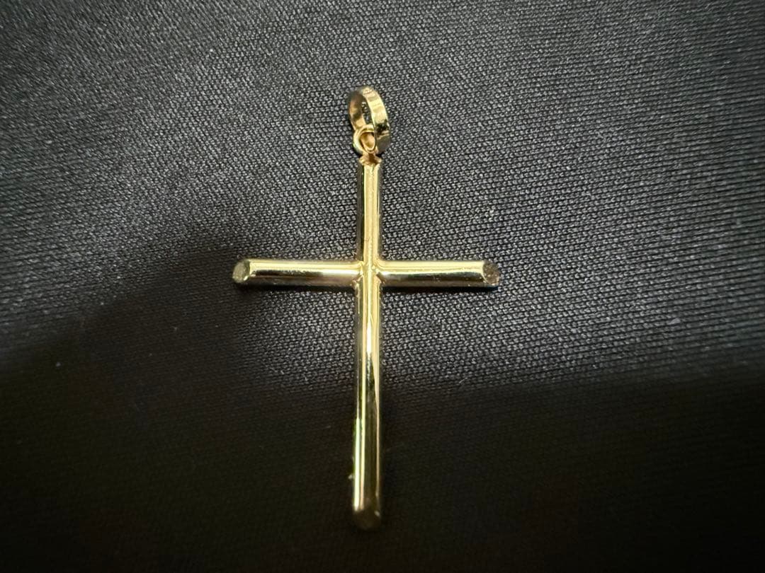 ゲ*パ様 K18 18金 クロスペンダントトップ 十字架モチーフ 0.82ｇ