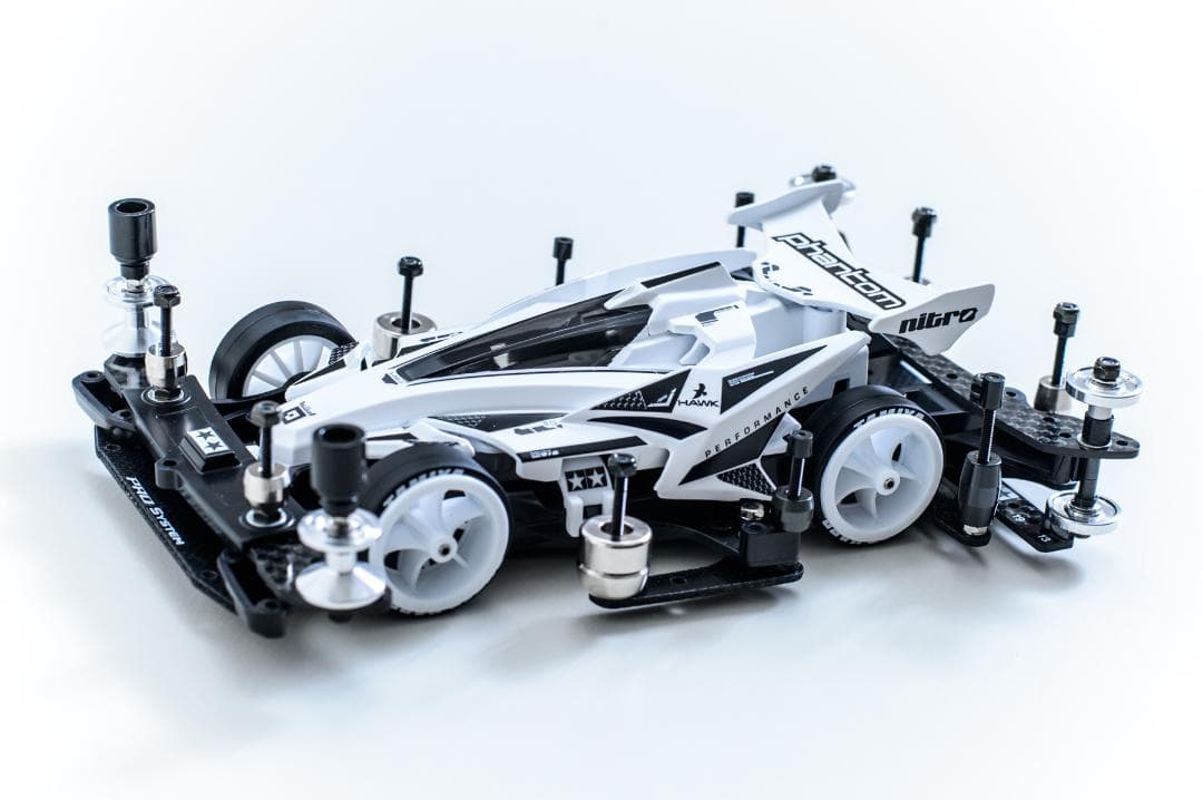 ミニ四駆完成品★アバンテMk.III MAWH 塗装済みフルベアリング未走行