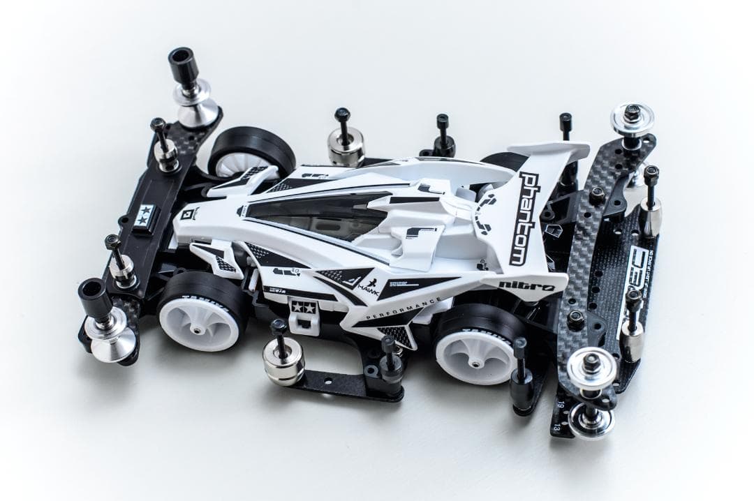 ミニ四駆完成品★アバンテMk.III MAWH 塗装済みフルベアリング未走行