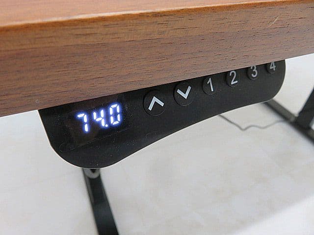 d*m様 シギヤマ家具 「BREND 135 TABLE」ウォールナット材電動昇