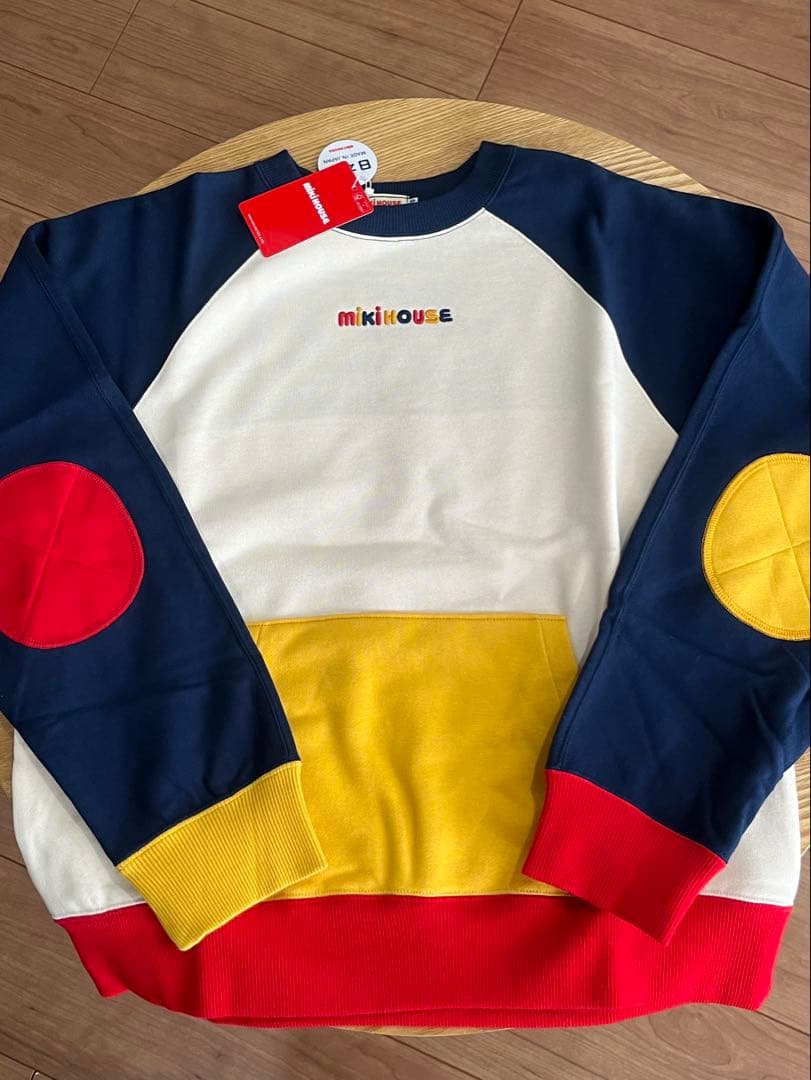 新品未使用　MIKI HOUSE バックロゴトレーナー 150cm