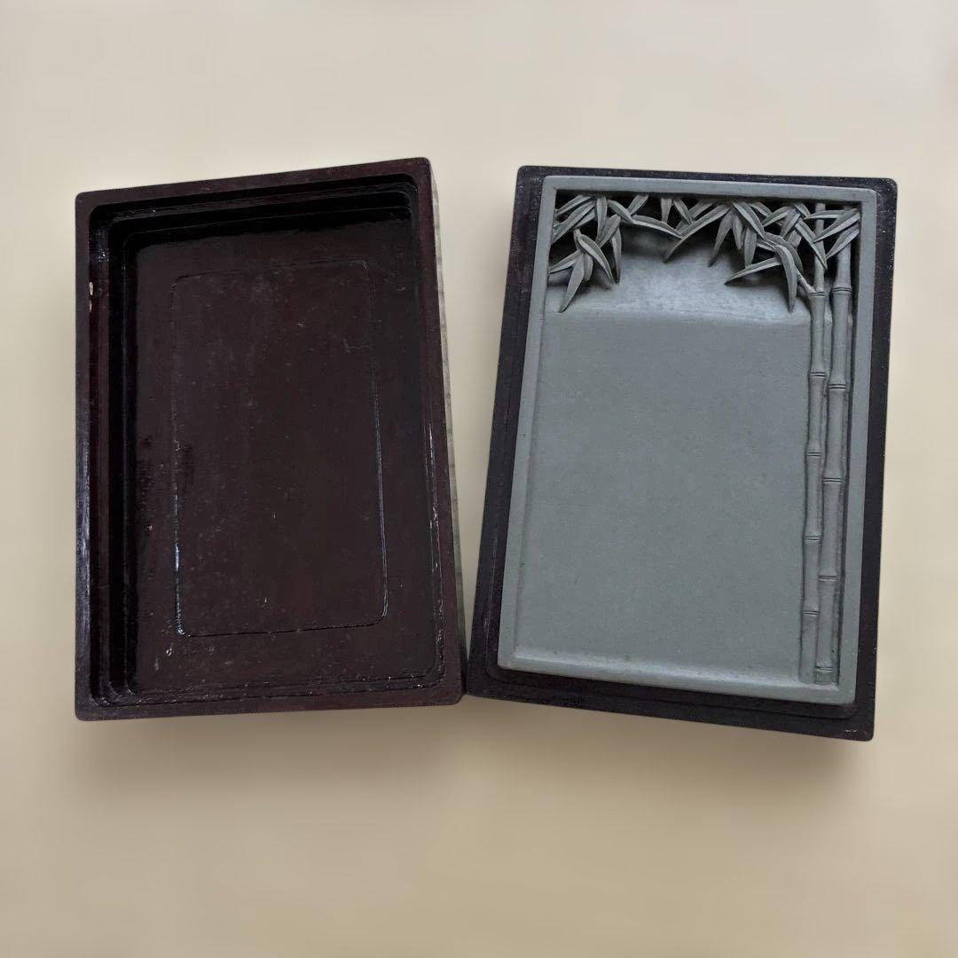 竹の彫刻の硯と箱のセット