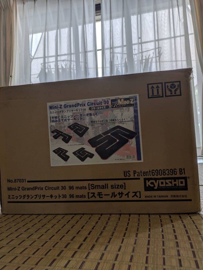 京商　ミニッツ　グランプリサーキット30 96マット