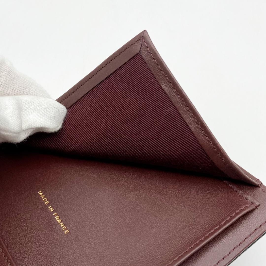 シャネル　クラシック　マトラッセ　三つ折り財布　キャビアスキン　670