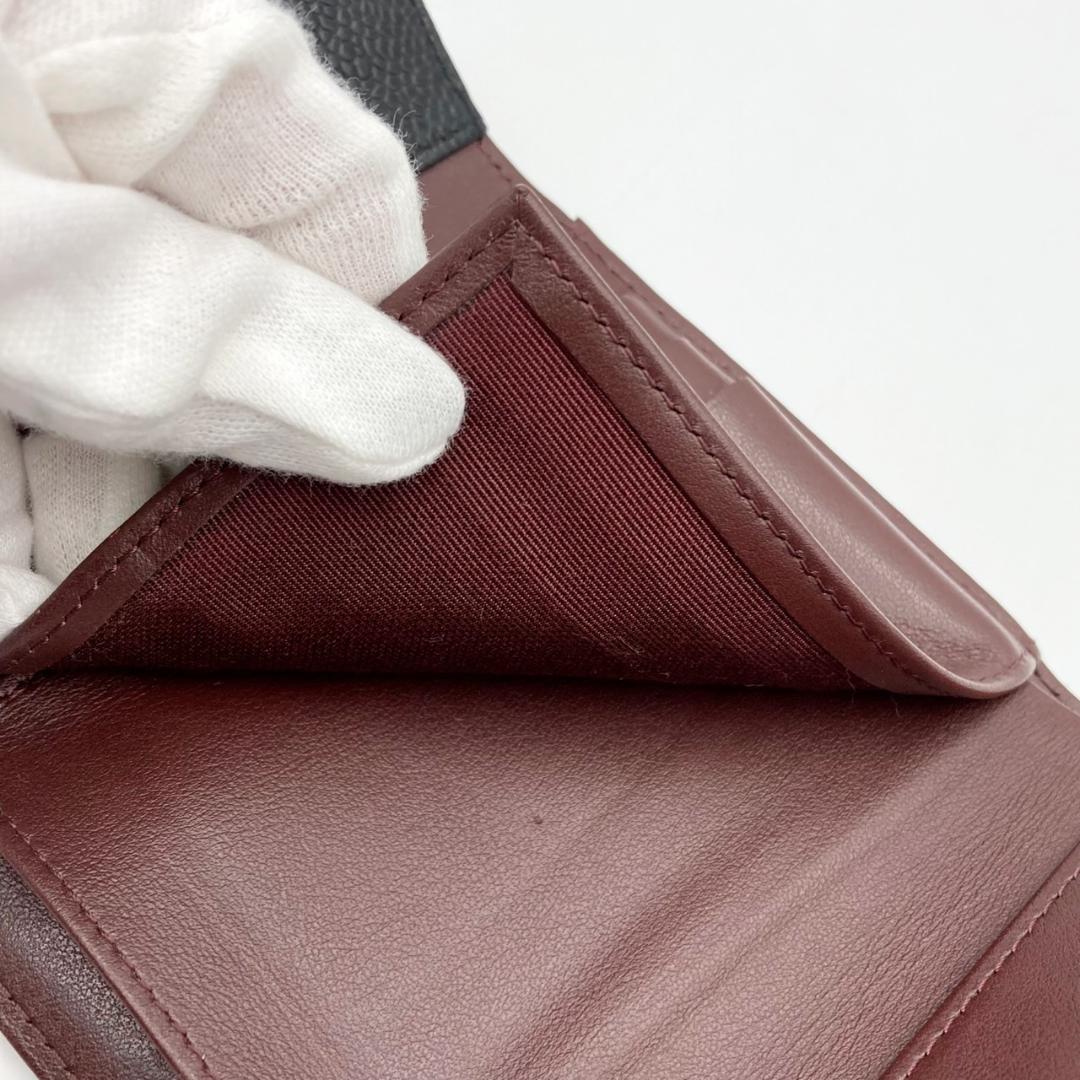 シャネル　クラシック　マトラッセ　三つ折り財布　キャビアスキン　670
