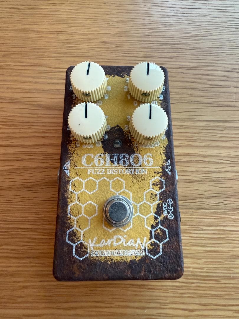 (しずく様売約済み) KarDiaN C6H8O6 \