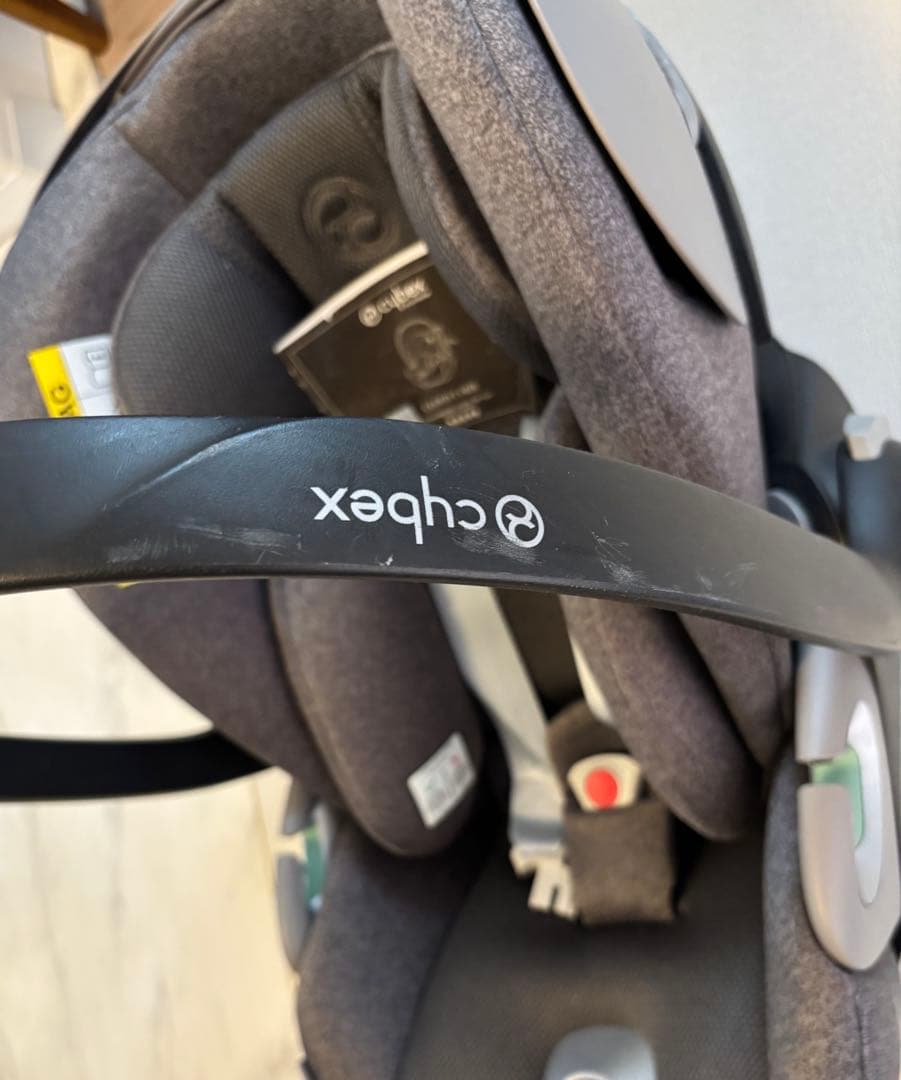 イーグルス: Cybex チャイルドシート Cloud T i-size