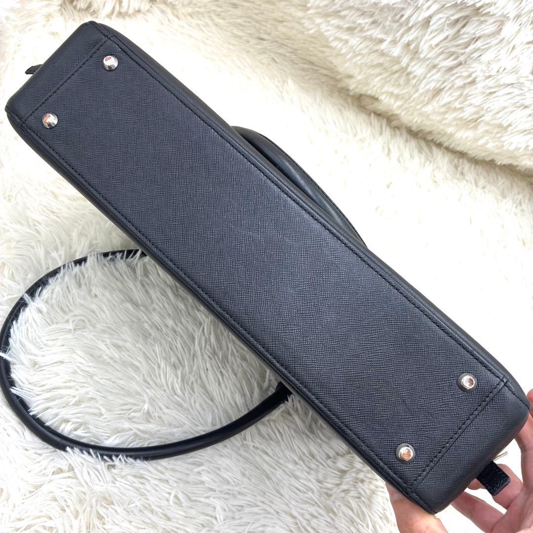 バーバリー サフィアーノレザー ノバチェック ビジネスバッグ ブラック 黒 A4