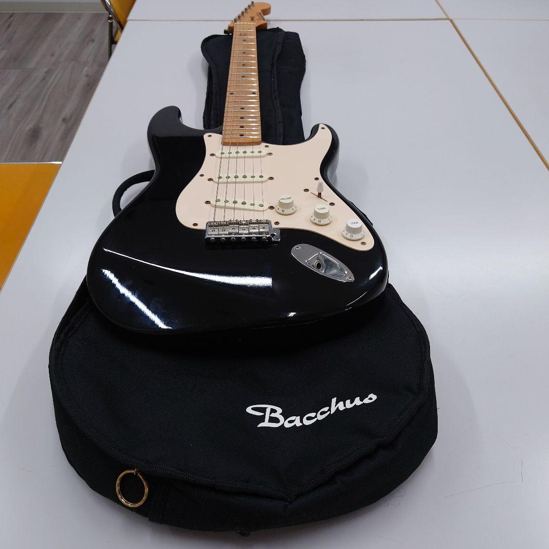 Bacchus ストラトキャスタータイプ エレキギター ブラック