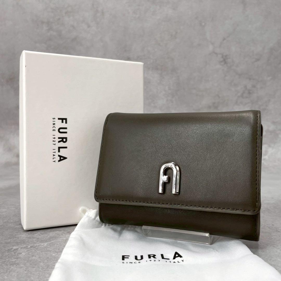 未使用級◎フルラ　ムーンコンパクトウォレット　二つ折り財布　アーチロゴ　現行ロゴ