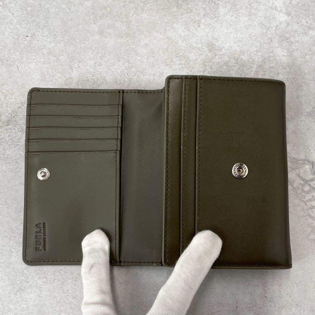 未使用級◎フルラ　ムーンコンパクトウォレット　二つ折り財布　アーチロゴ　現行ロゴ