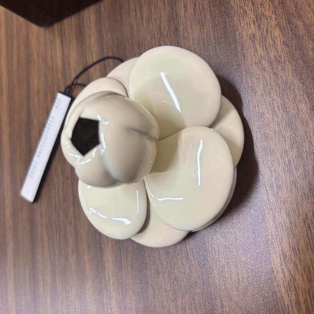 ◎ CHANELシャネル カメリア GP×エナメル ブローチ 02P アイボリー