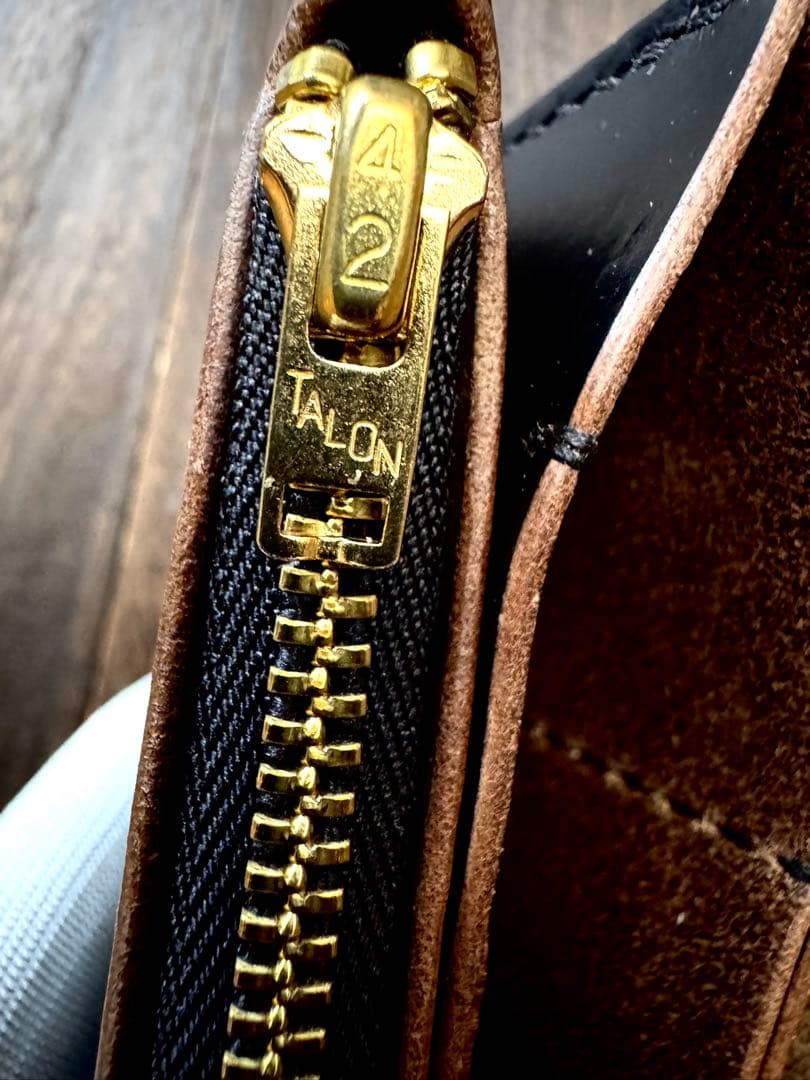 ☆(Horweenクロムエクセル)♯茶芯ブラック　トラッカーウォレット