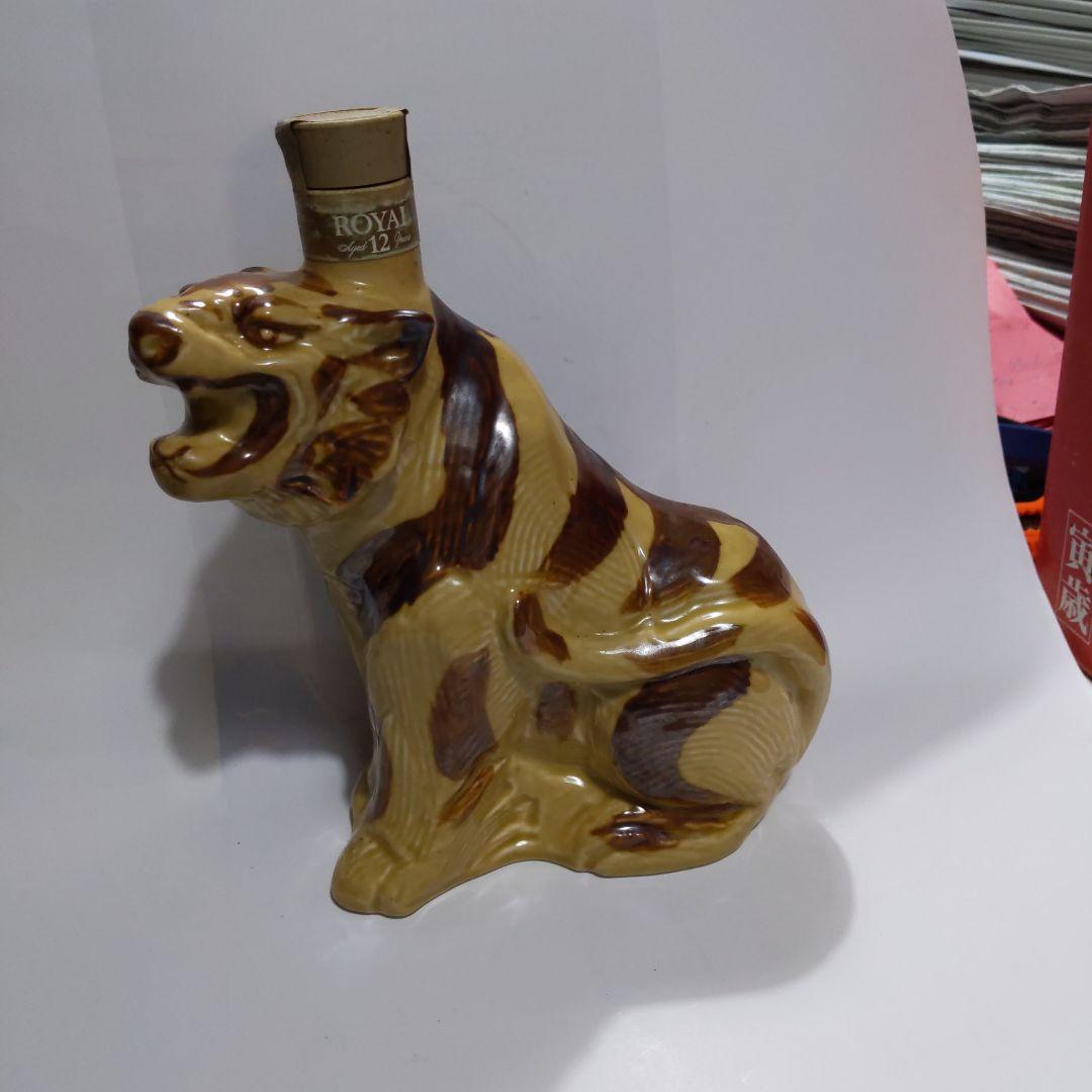 サントリーローヤル・干支ボトル【寅歳】