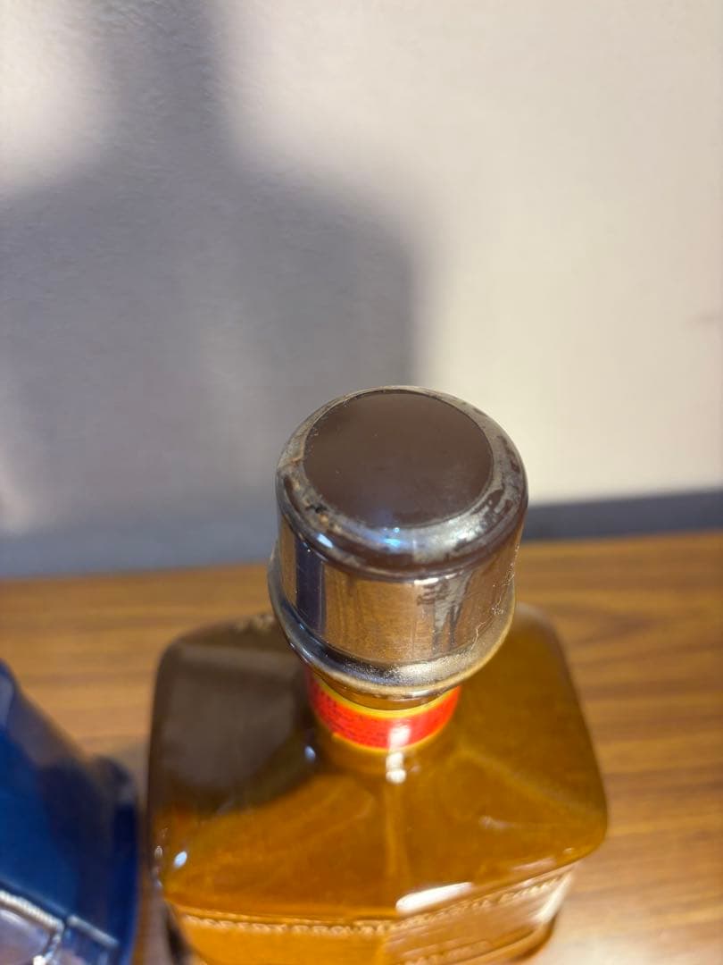 ROBERT BROWN ウイスキー 陶器ボトルセット　メモリアルボトル