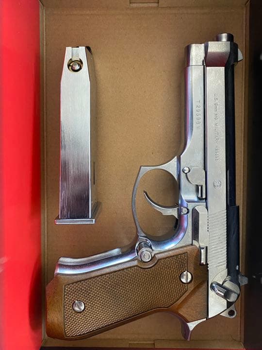 東京マルイ　M92F クロームステンレス　WE木目グリップ