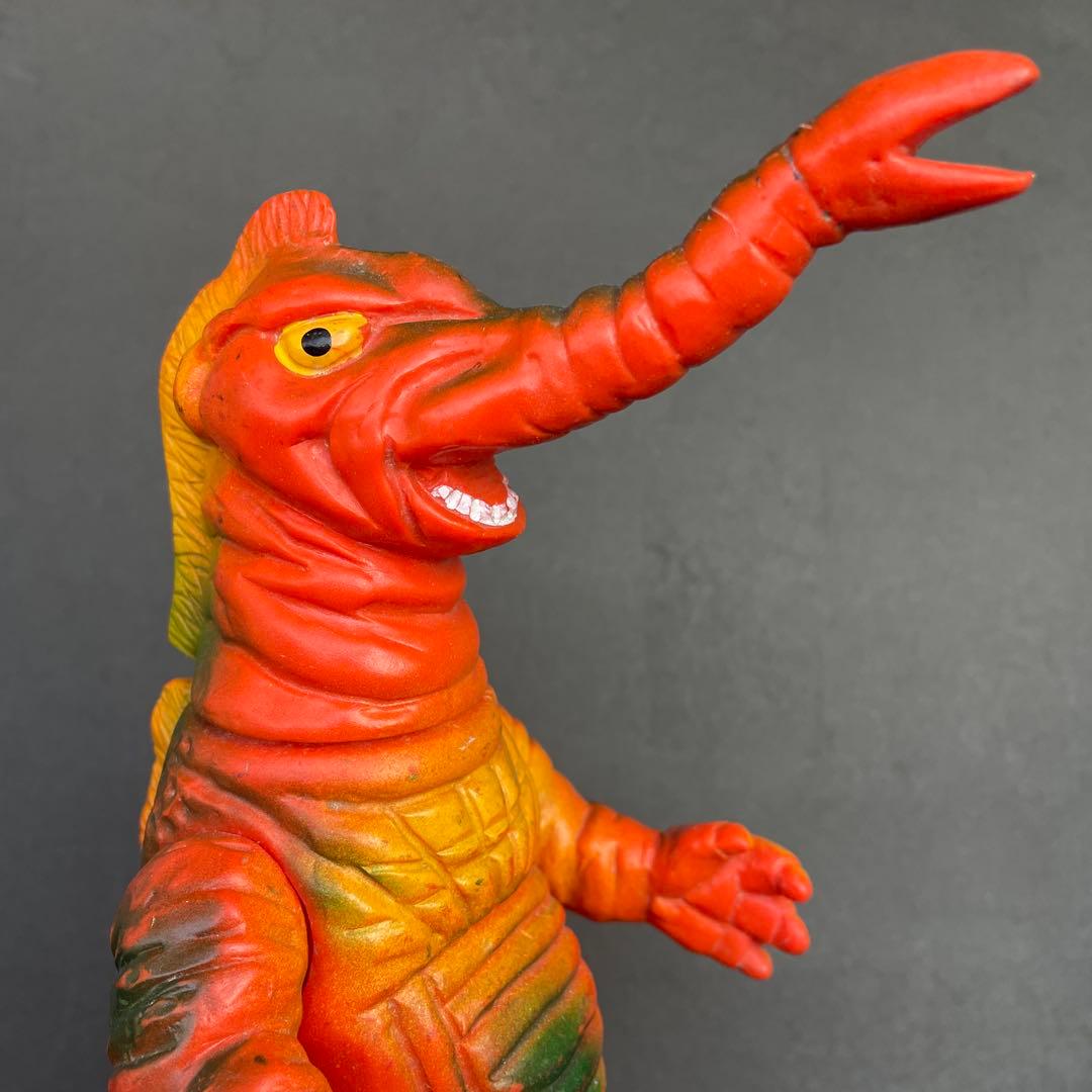 ブルマァク　 帰ってきたウルトラマン　サータン　 オレンジ成型　公開当時品