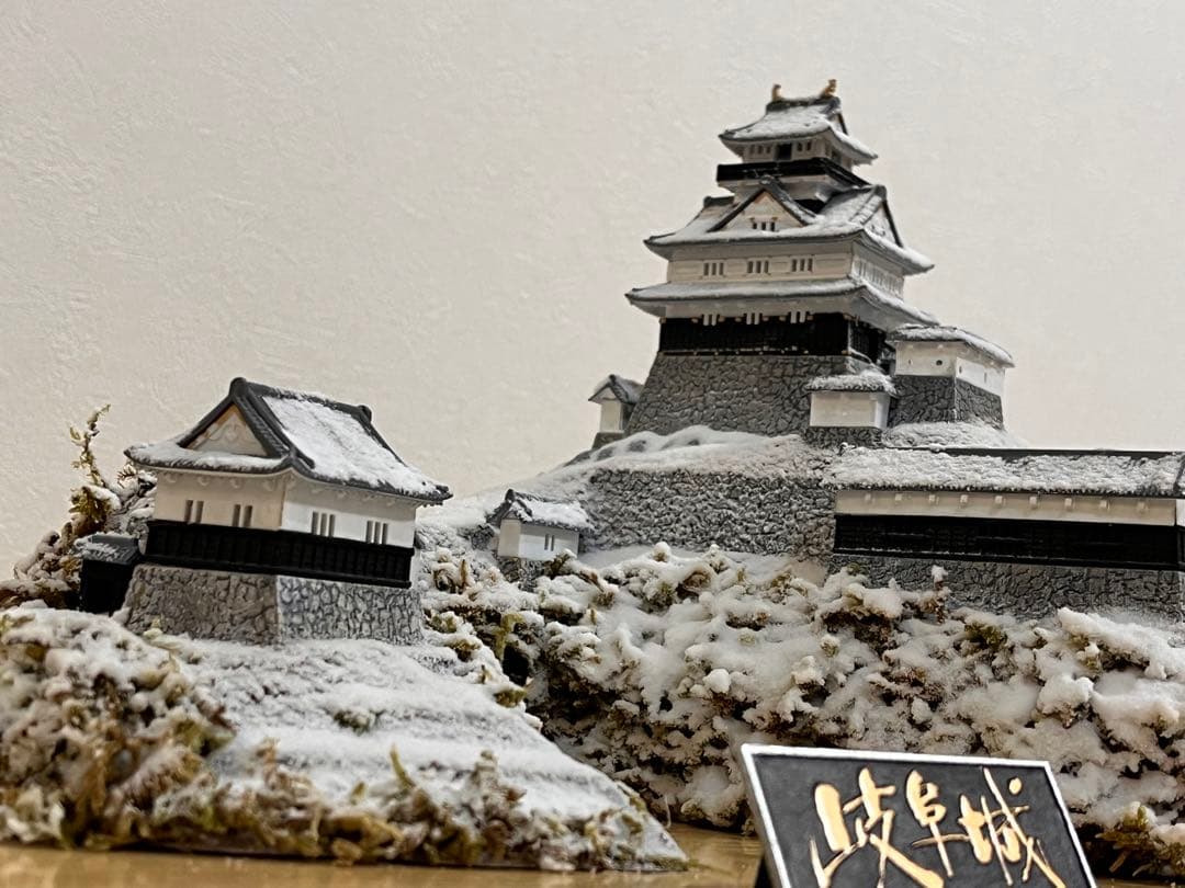 岐阜城　模型 プラモデル　組立済　完成品（雪　冬仕様）