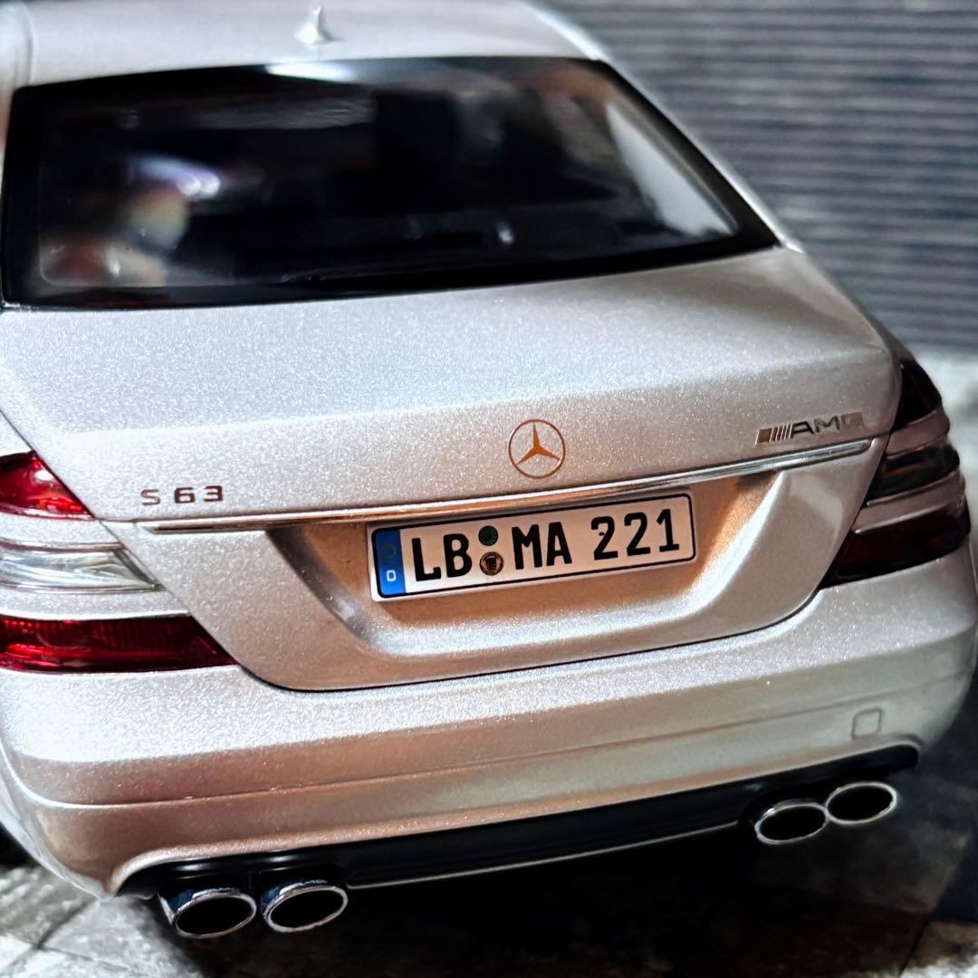激レア 1/18 AUTOart メルセデス・ベンツ S63 AMG Ｗ221