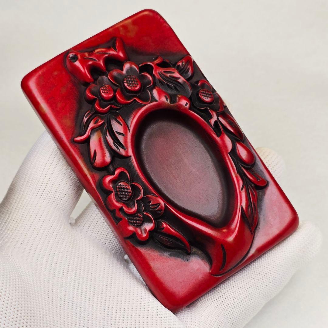 古文房具 鶏血石 鶏血玉 高浮彫 梅花仙桃紋 筆添 石硯 程良制在銘