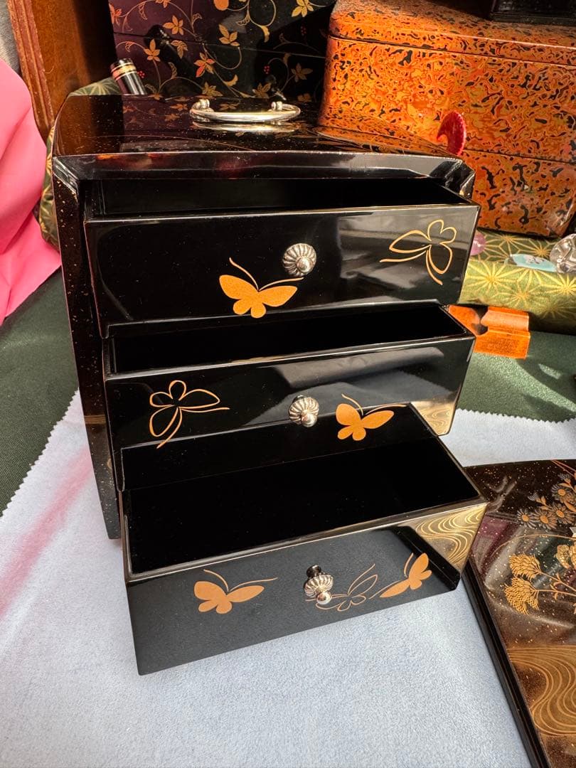 秋草蒔絵、小箪笥