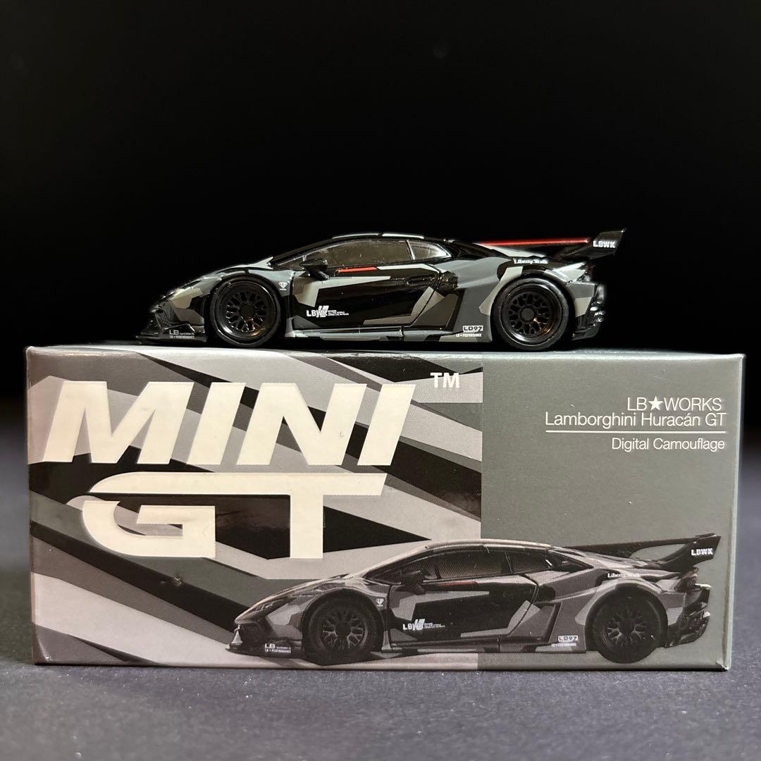 MINIGT LBWK 1/64 ランボルギーニ ウラカン カモフラージュ