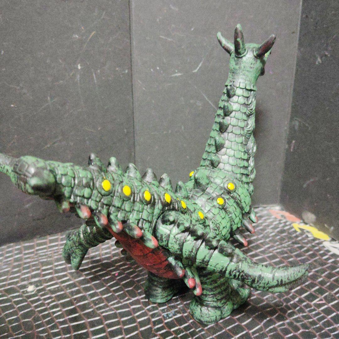 上野淳子ウルトラ怪獣旧型ソフビガルベロス.パンドン.アクマニアム.カデンダ