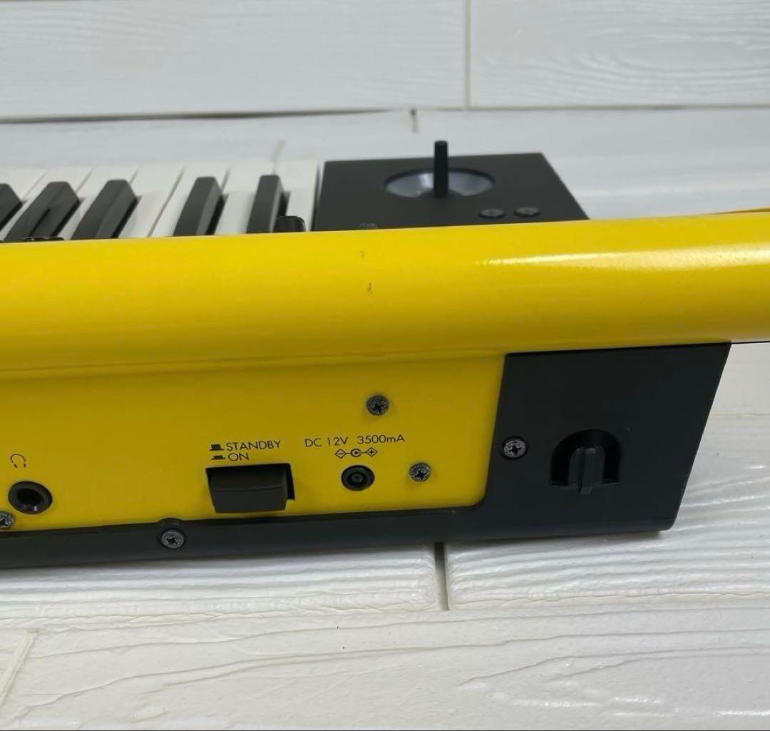 【希少】コルグ　KORG M50 シンセサイザー 61鍵 限定カラー　イエロー