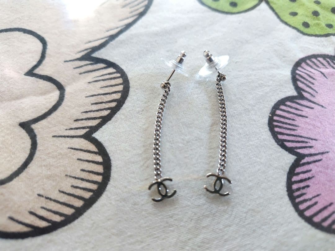 美品✩CHANEL シルバー チェーンピアス