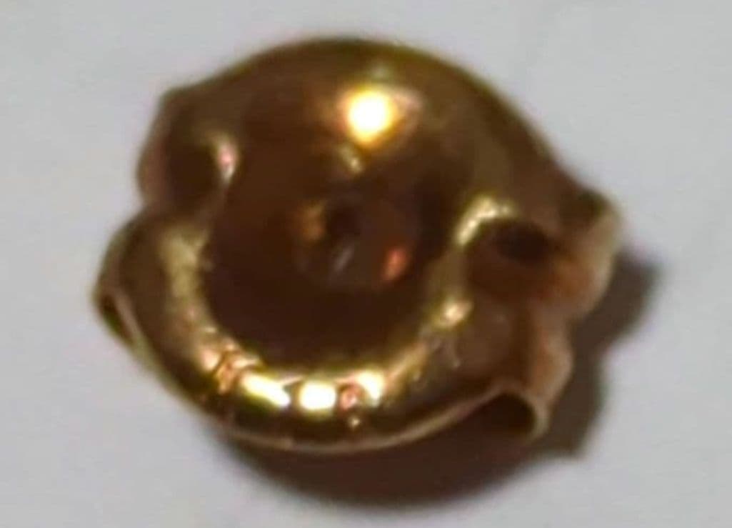 K18　ピアス　2点セット　☆キリン☆