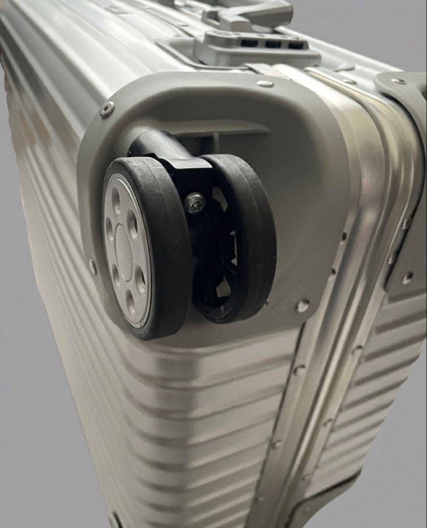 RIMOWAリモワ トパーズ スーツケース 45L アルミニウム