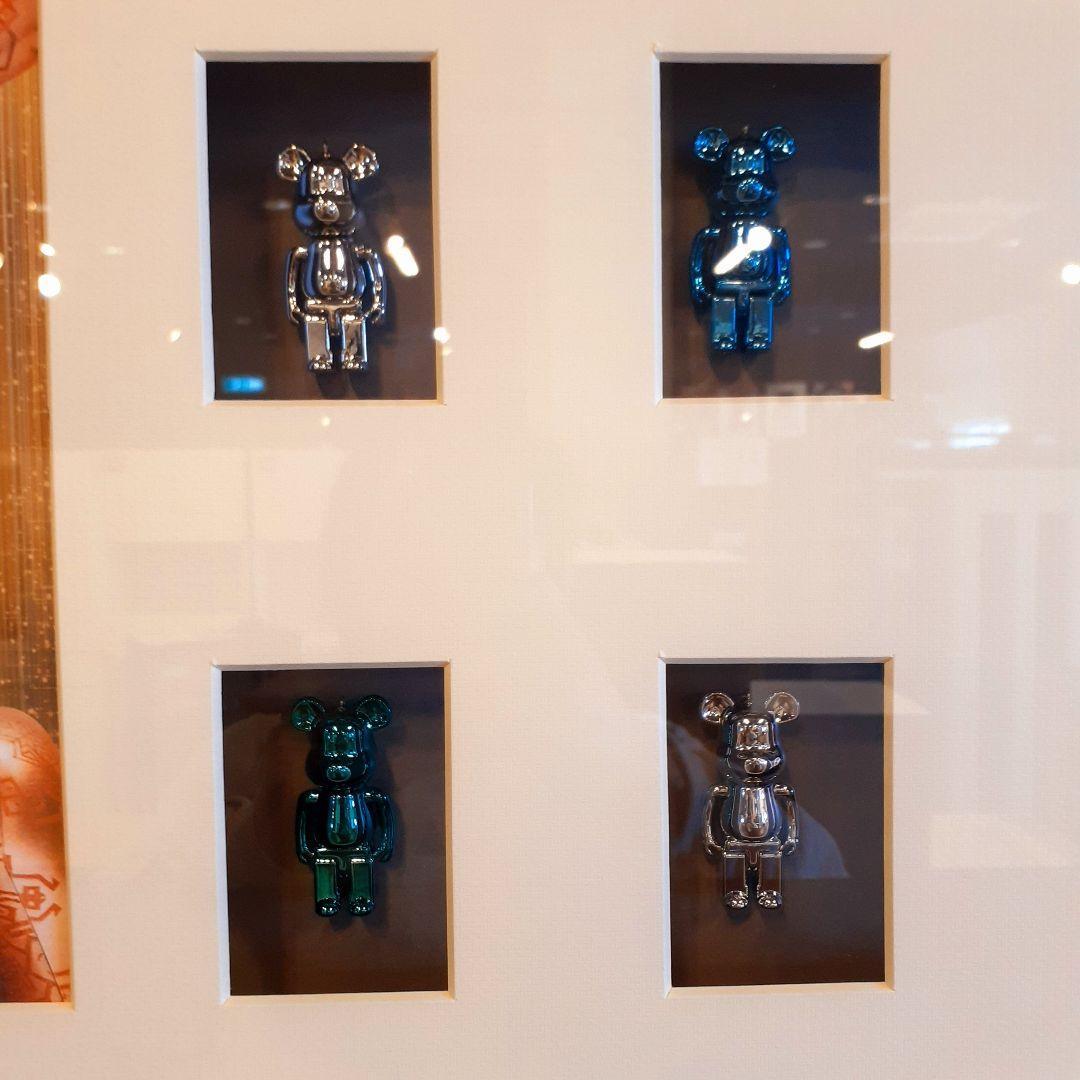 輸入雑貨　希少　ベアブリック　フィギア入り　特殊アートパネル