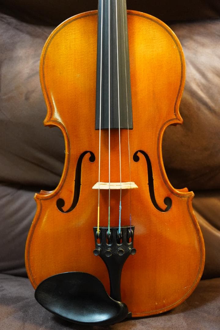 【黄金期・良音】　スズキ　バイオリン　No.330 3/4　80年代　新品弓