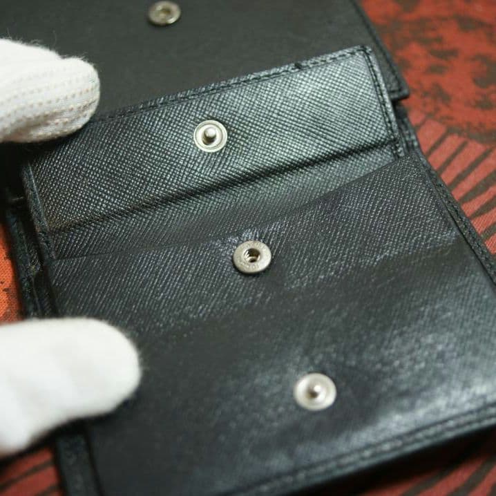 PRADA プラダ 三つ折り財布 三角ロゴプレート サフィアーノレザー ブラック