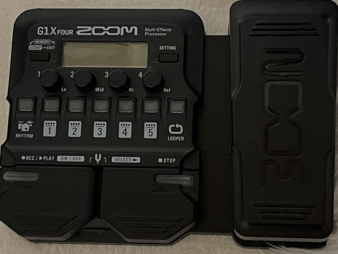 ギター ZOOM G1xfour