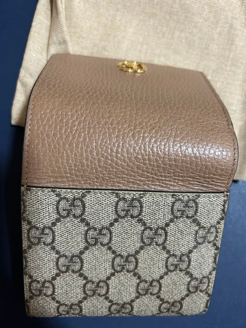 今週末までのお値段です！GUCCI ミディアム ウォレット　定価82,500円