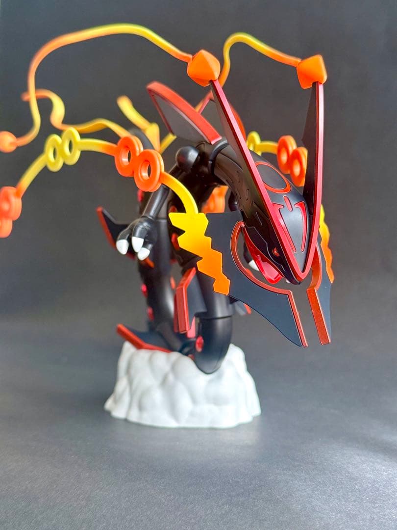 【とゆじゅ】ポケプラ　メガレックウザ　色違い　塗装済完成品