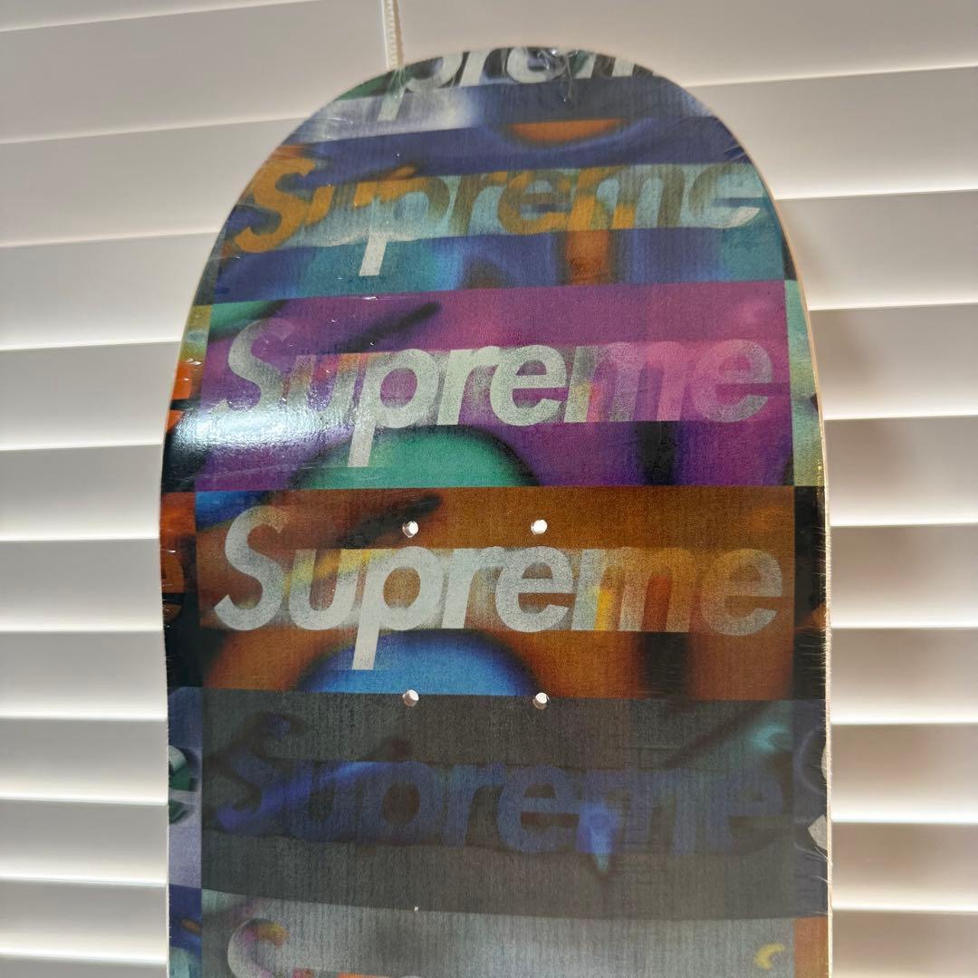 スケートボード Supreme Distorted Logo Skateboard Photo