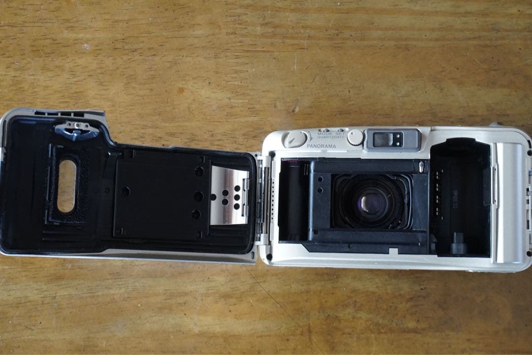 μ ZOOM 105 DELUXE OLYMPUS